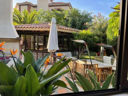 Preciosa Casa Con Jard�n Privado
