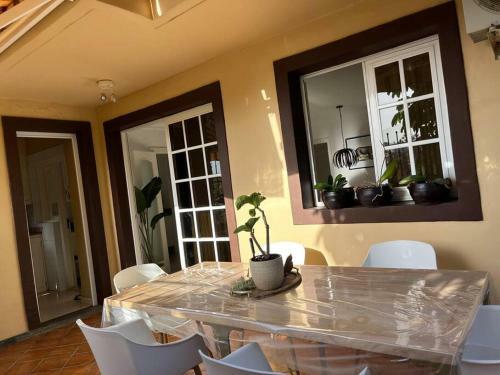 Preciosa Casa Con Jard�n Privado