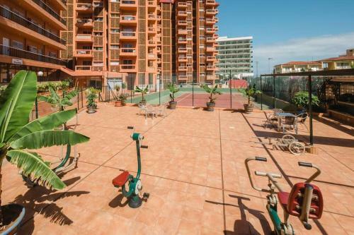 Apartment With Balcony And Swimming Pool