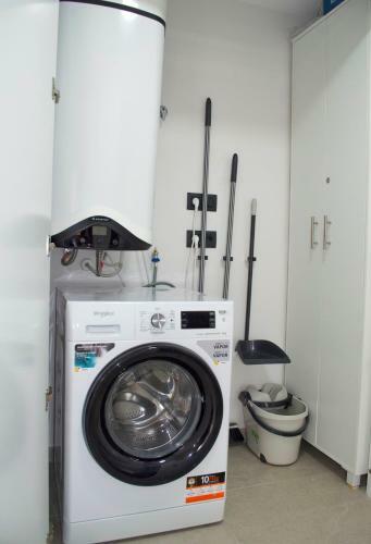 Apartamento Modern Oasis - Pool, Gym & Tennis