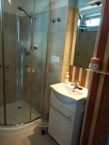 Apartamento Areos De Cab�o