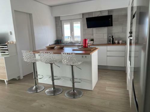 Beautiful Apartment By The Sea