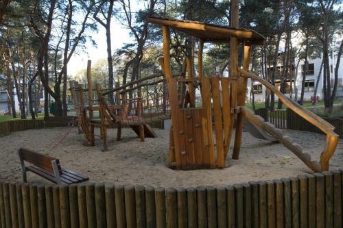 Apartamenty Karawela - Nadmorski Dw�r