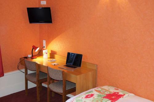 Hotel H�tel Le Lyon Bron