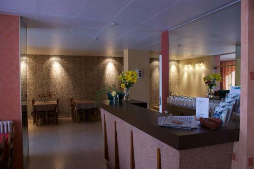 Hotel H�tel Le Lyon Bron