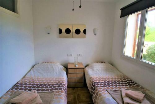 Homely 2 Bedroom Ground Floor Apartment, With Pool