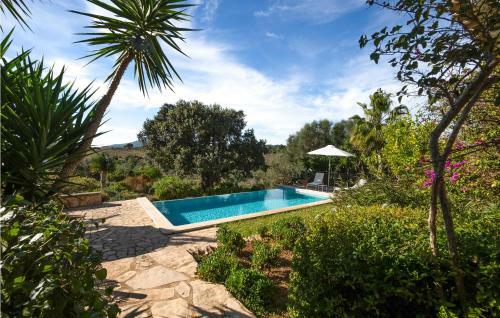 Lovely Home In Porto Cristo With Kitchen