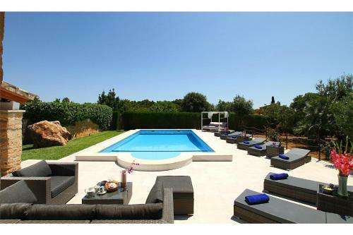Superb Pollensa Villa - 5 Bedrooms - Villa Fiorever - Mountainside Views - Pool Table