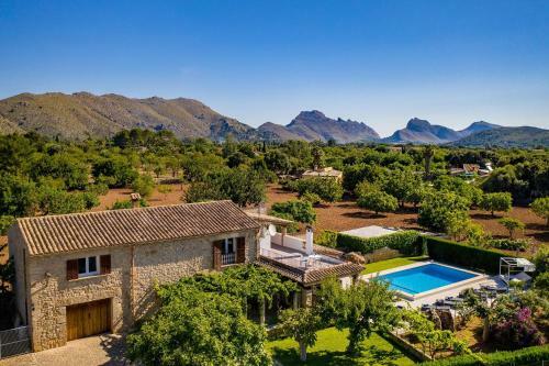 Superb Pollensa Villa - 5 Bedrooms - Villa Fiorever - Mountainside Views - Pool Table