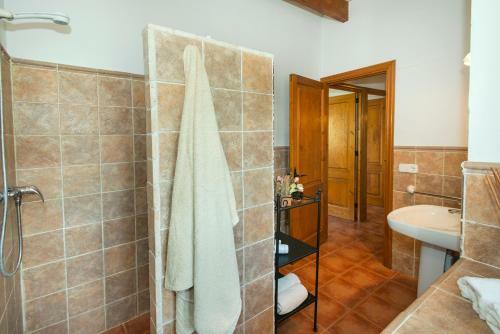 Owl Booking Villa Aina - Rustic Stay