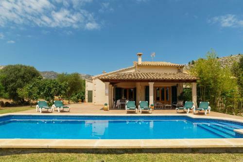 Villa Punta Colet