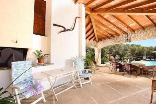 Villa Rustic House With Views To The Pollensa Mountains