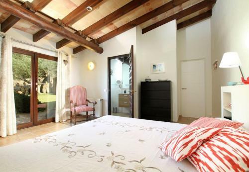 Magnificent Modern Villa With Sauna