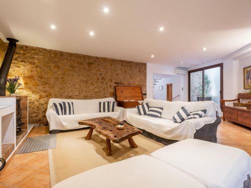 Townhouse Horta Den Menut By Sunvillas Mallorca