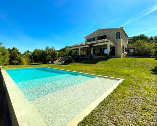 Villa Florida Luxury Villa With Huge Pool
