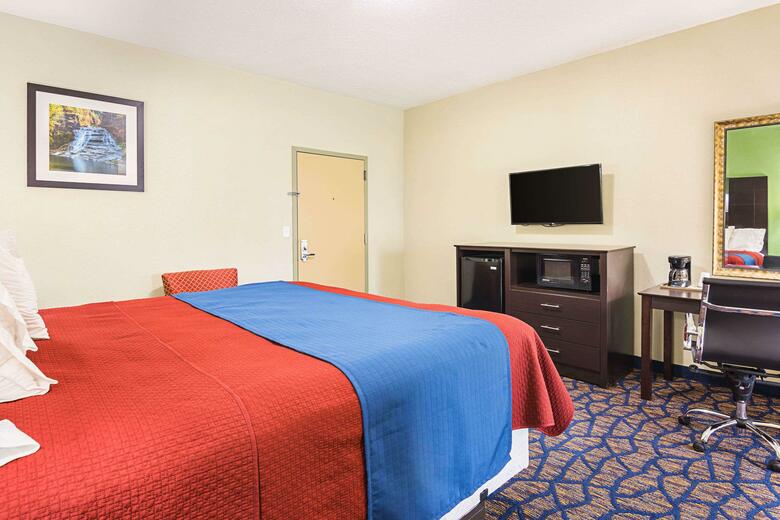 Motel Rodeway Inn And Suites Ithaca