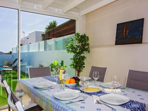 Renovated Holiday Home With Sea View And Private Pool