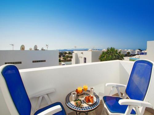 Renovated Holiday Home With Sea View And Private Pool