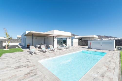 Villa Malvasia By Villa Plus