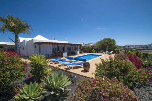 Villa Costa Gwiga