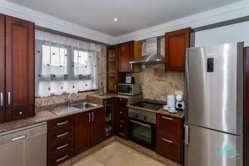 Inviting 3-bed Villa In Playa Blanca