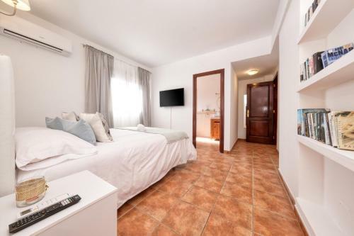 Villa Aurelia-pool, Jacuzzi And Solarium
