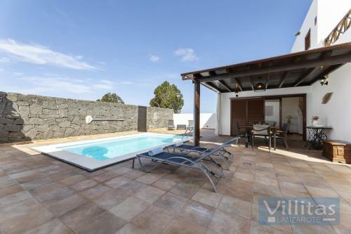 Villa Mundaka By Villitas