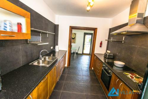 229 - Villa Lanson By Villas Now Ltd