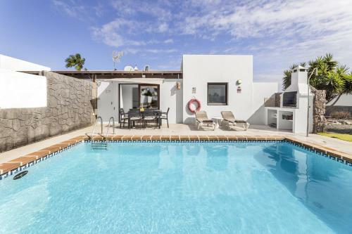 Villa Bezanilla - Villasexperience
