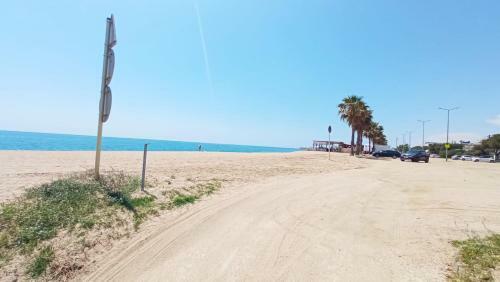 Apartment 50m From The Beach By Lofties