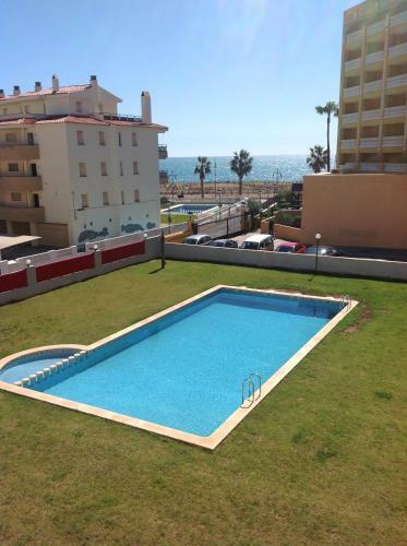 Apartamento 50m De La Playa- Wifi-aire Acondicionado