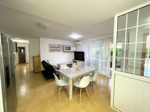 Apartamento Edison Bungalow Lek Con Aire