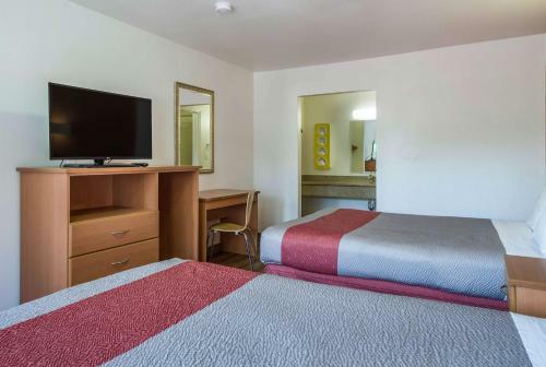 Motel 6 Concord
