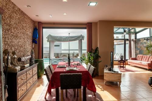 Chalet Con Piscina Privada En Mazag�n