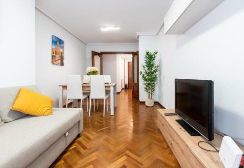 Myhousespain - Amplio Apartamento En El Centro De Oviedo