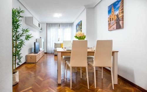 Myhousespain - Amplio Apartamento En El Centro De Oviedo