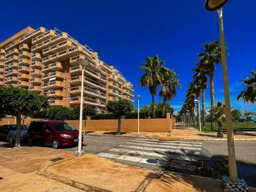 Apartamento Beachfront Family Retreat, Marina D'or
