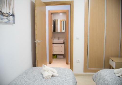 Apartamento Beachfront Family Retreat, Marina D'or