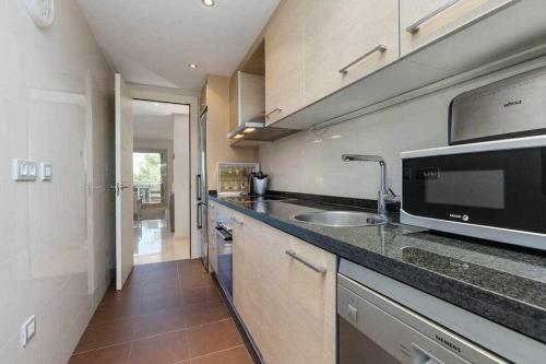 C�modo Apartamento De 2 Dormitorios En Las Colinas