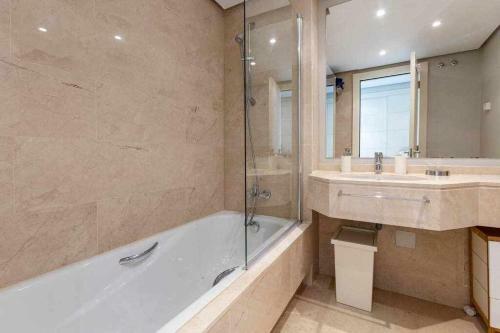 C�modo Apartamento De 2 Dormitorios En Las Colinas