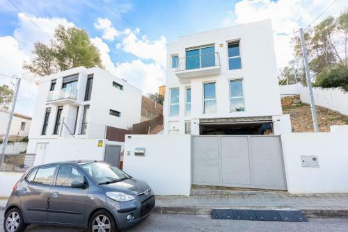 Villa Senia, Close To Sitges With Private Pool
