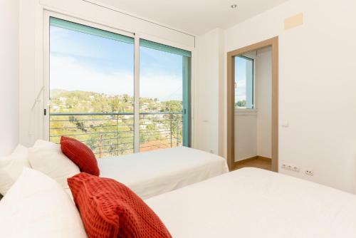 Villa Senia, Close To Sitges With Private Pool