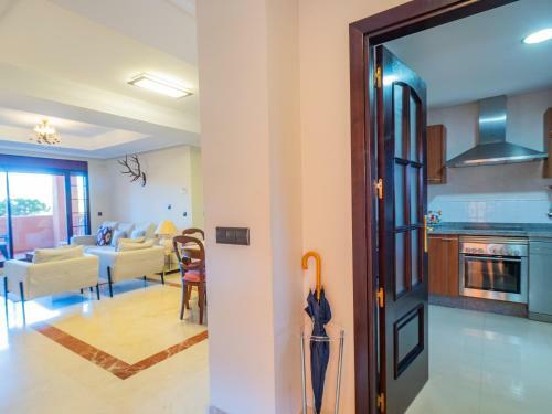 Cubo's Marbella Apartment Golf & Parking