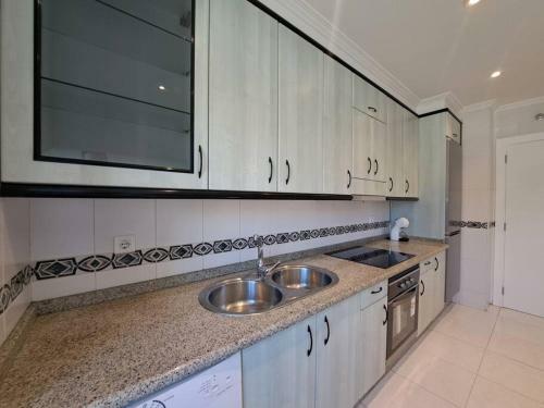 Apartamento Panx�n, A Unos Metros De La Playa.