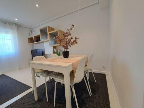 Apartamento Panx�n, A Unos Metros De La Playa.