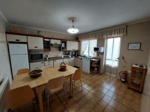 Acogedora Casa De Campo-piso Y Atico Con Finca-