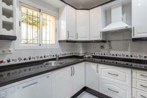 Las Flores 5 - Large Townhouse