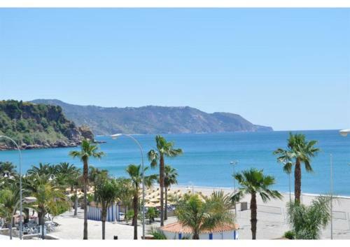 Sunny Apartment On Burriana Beach