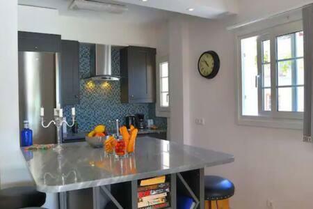 Apartamento En Primera Linea De Playa Con Parking