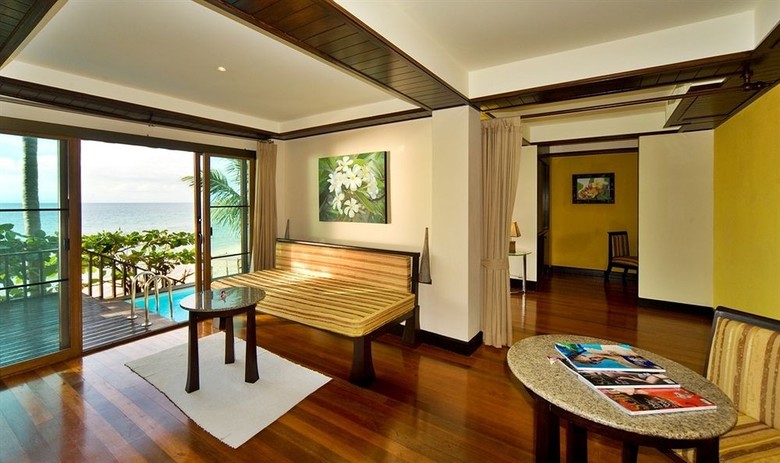 Hotel Andaman White Beach Resort
